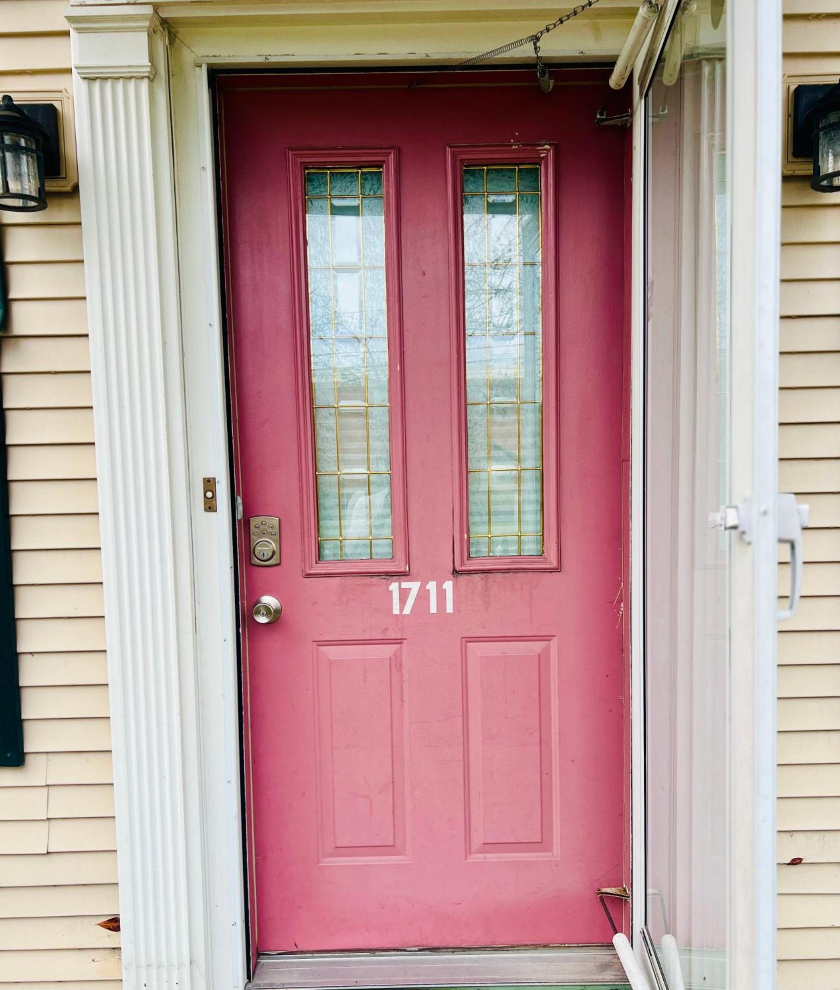 The Royal Oak Apartment Cranston Exterior photo